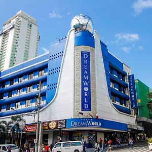 Hotel Dreamworld Araneta Cubao